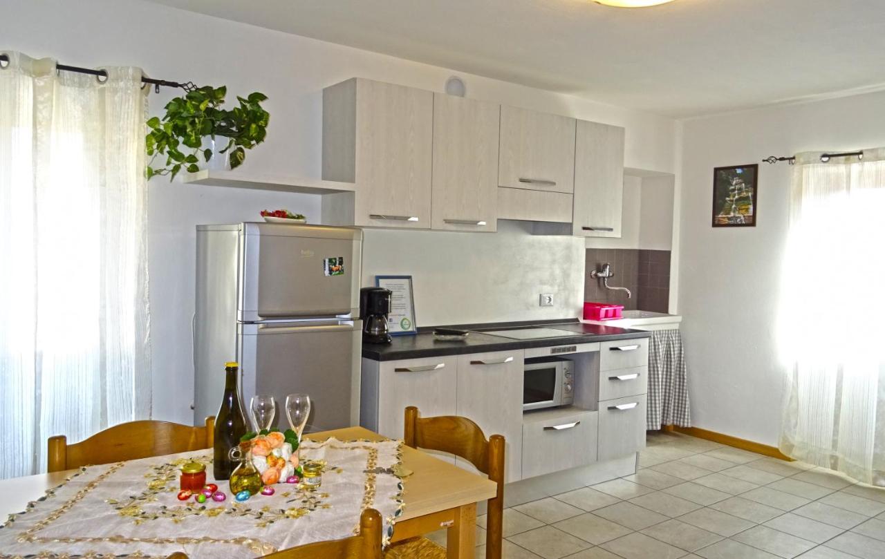 La Rotonda Apartments By Gardadomusmea Tremosine Екстер'єр фото